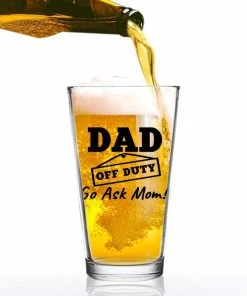 DU VINO Casual Glasses Dad Off Duty Funny Beer Glass - Dad Beer Glass - 16 Oz Quality Glass - Beer Glass For The Best Dad Ever - New Dad Beer Glass Gift - Affordable Fathers Day Beer Gifts For Dads Or Stepdad