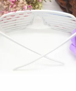 Onlineamericanstore 2 Pairs Of Patriotic 4th Of July American Flag Shutters Glasses Plastic Eyewear Shutter Shades Sunglasses Party Photobooth Props Patriotic Theme Party Supplies