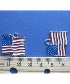 RoosTreasureTrunk 5 American Flag Charms - American Flag Pendants - American Flag - Flag Charm - Enamel Charm - 24mm X 22mm --(No.51-10258) Clothing Accessories