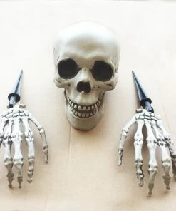 Online American Store Halloween Prop Halloween Skeleton Lawn Stakes Set Plastic Hands And Skull Haunted House Escape Horror Props Halloween Decorations
