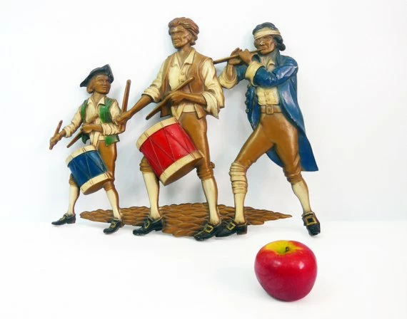 The American Store American Vintage Collection Vintage Sexton Large Metal Wall Hanging Fife & Drum Revolutionary War Colonial America USA Scene - LARGE Patriotic Plaque 1970s Bicentennial 3 The American Store American Vintage Collection Vintage Sexton Large Metal Wall Hanging Fife & Drum Revolutionary War Colonial America USA Scene - LARGE Patriotic Plaque 1970s Bicentennial