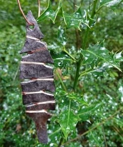 Onlineamericanstore Rustic Nordmann Fir Christmas Tree Decorations - Handforged Iron, Copper Wire Wrapped. Christmas Decorations
