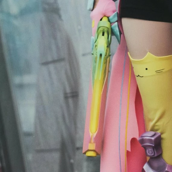 ShopCosplayCostume Kawaii Reaper Highly Detailed Prop Guns, Nevermore Kawaii Skin From Overwatch Video Game Halloween Prop 8 ShopCosplayCostume Kawaii Reaper Highly Detailed Prop Guns, Nevermore Kawaii Skin From Overwatch Video Game Halloween Prop