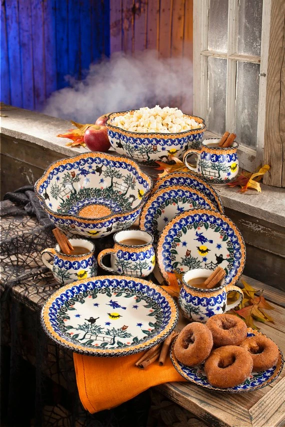 UnoAllaVolta Polish Pottery Serving Bowl | Halloween Motif | Handmade In Poland 4 UnoAllaVolta Polish Pottery Serving Bowl | Halloween Motif | Handmade In Poland