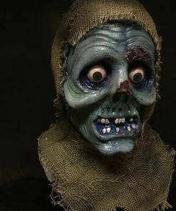 TheGraveyardGallery 71 Super Creep