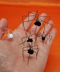 Online American Store Faux Black Widow Spider Variety Pack, Extra Large Black Widow, 3 Regular Black Widows, Albino Black Widow, Halloween Spider Decoration Pack