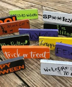 Onlineamericanstore 10" Small Halloween Signs Halloween Decorations Rustic Halloween Decor Happy Halloween Signs Trick Or Treat Signs Beware Sign Fall Decor