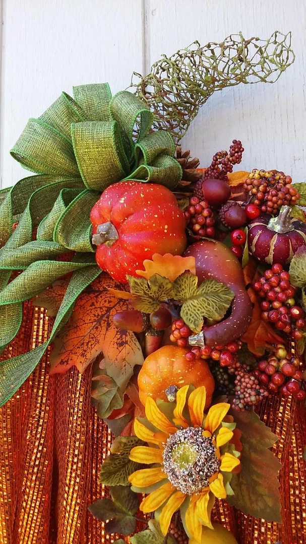 CraftsByKaleigh88 Halloween Wreath Fall/ Halloween Pumpkin Wreath 4 CraftsByKaleigh88 Halloween Wreath Fall/ Halloween Pumpkin Wreath