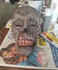 Onlineamericanstore Handmade, Realistic Mummy Skull Novelty Halloween Decorations.