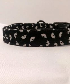 Onlineamericanstore Halloween Pets Accessories Halloween Dog Collars, Spooky Spider Webs Or Cats Eyes Glow In The Dark