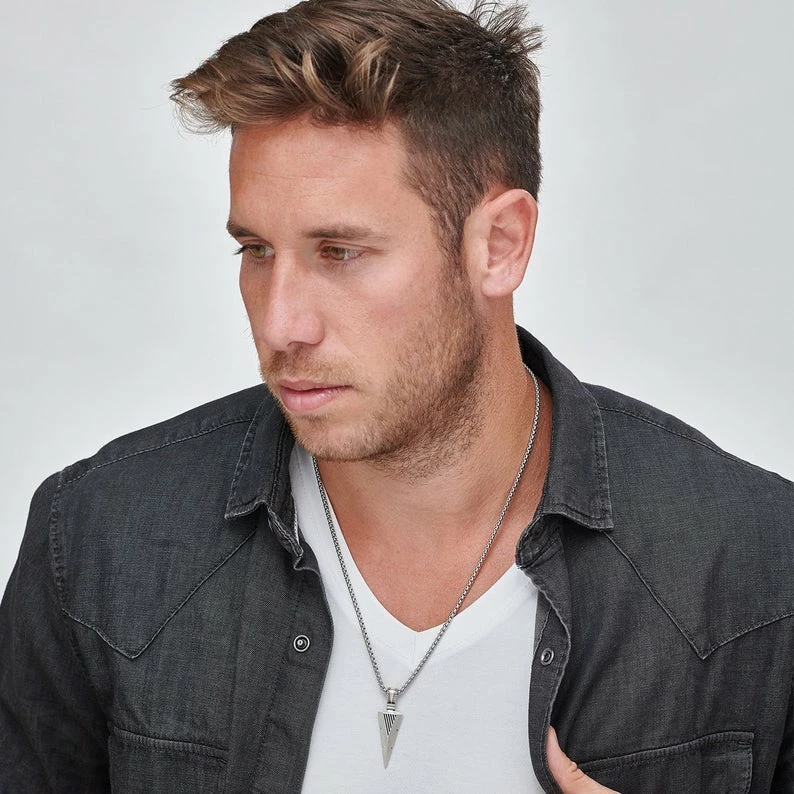 Onlineamericanstore Personalized Men's Arrow Necklace In Sterling Silver- Customized Fathers Day Birthday Anniversary Gifts For Men Him Boyfriend Husband Son Gift Collection 6 Onlineamericanstore Personalized Men's Arrow Necklace In Sterling Silver- Customized Fathers Day Birthday Anniversary Gifts For Men Him Boyfriend Husband Son Gift Collection