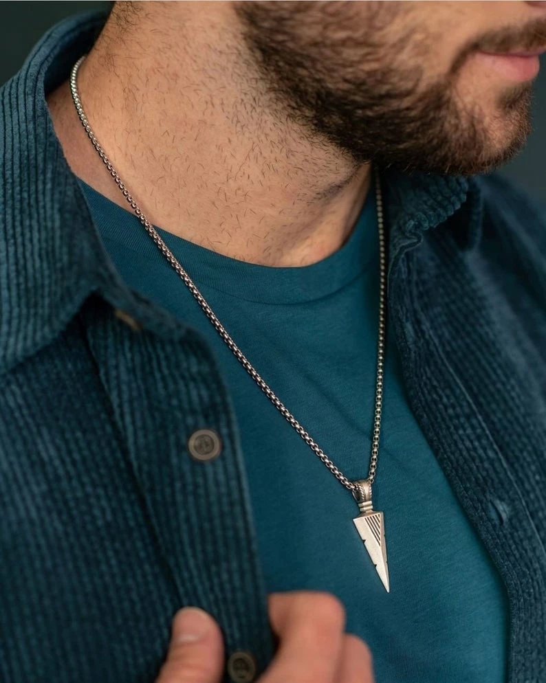Onlineamericanstore Personalized Men's Arrow Necklace In Sterling Silver- Customized Fathers Day Birthday Anniversary Gifts For Men Him Boyfriend Husband Son Gift Collection 8 Onlineamericanstore Personalized Men's Arrow Necklace In Sterling Silver- Customized Fathers Day Birthday Anniversary Gifts For Men Him Boyfriend Husband Son Gift Collection